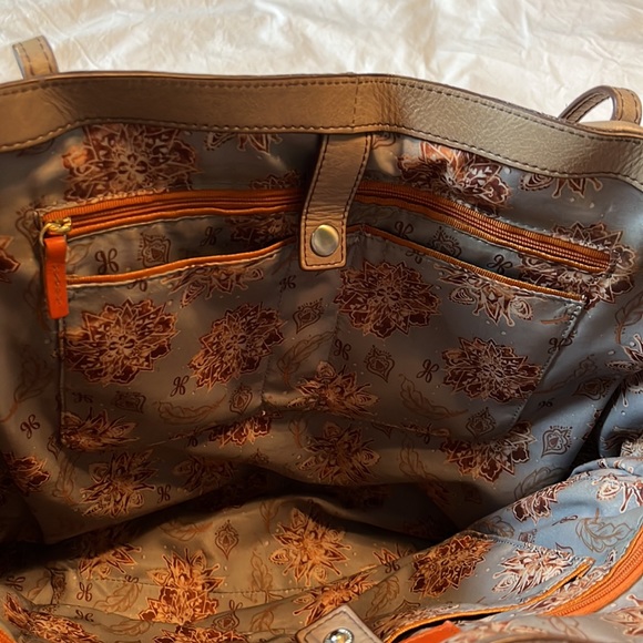 Women’s Hobo Leather Satchel- Light Beige. - Picture 6 of 6